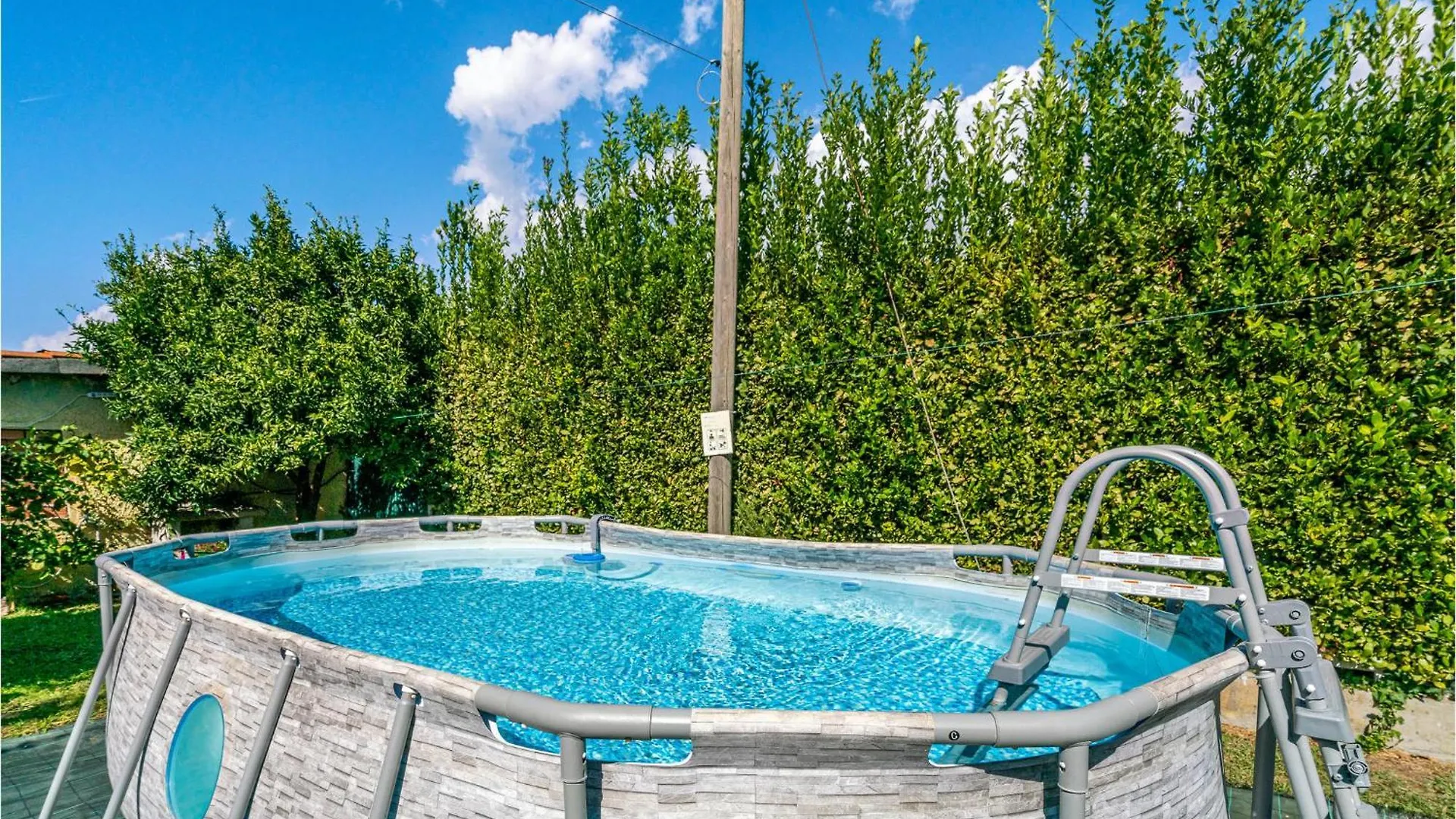 Nice Home In Capezzano Pianore With Kitchen